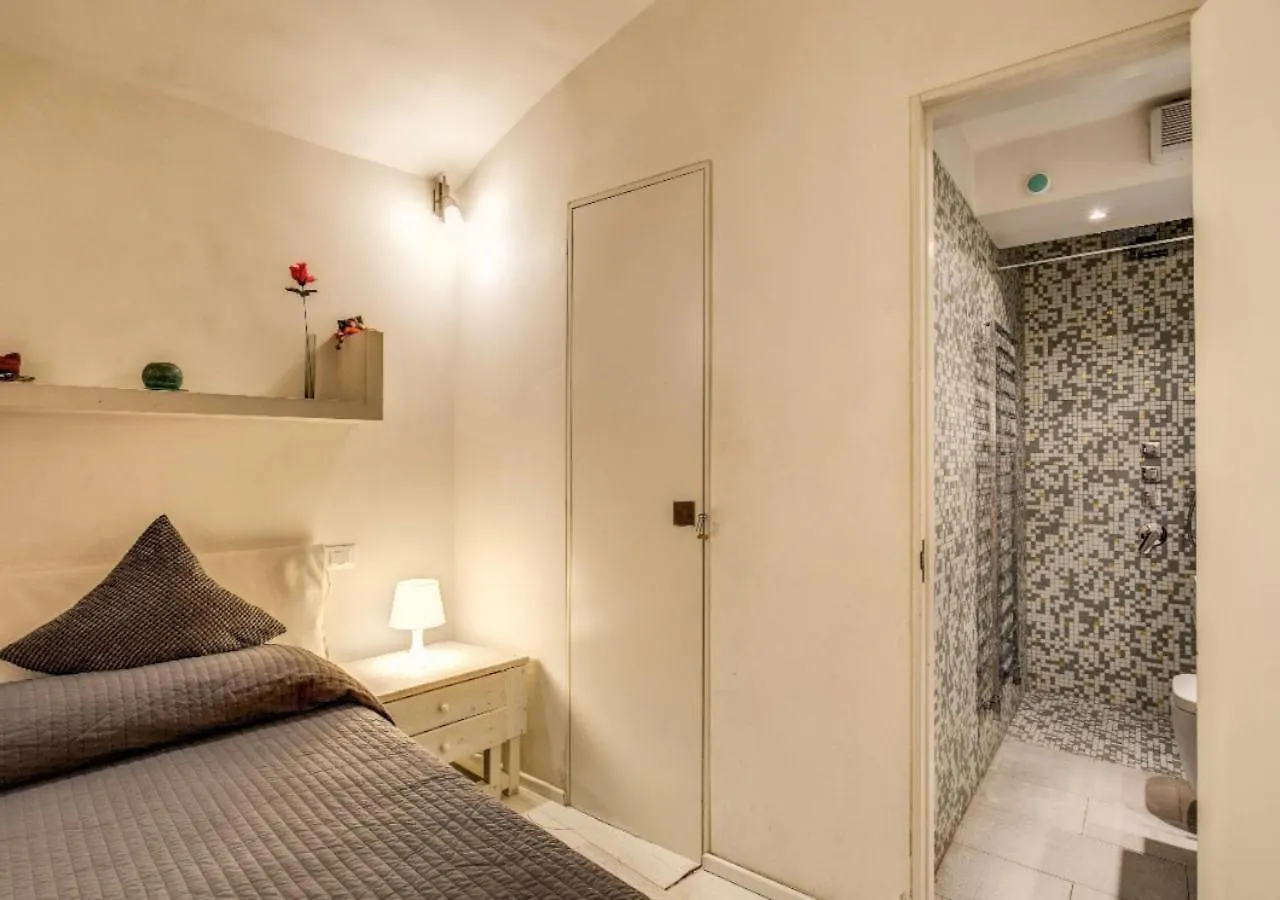 Romantic Navona Apartment
